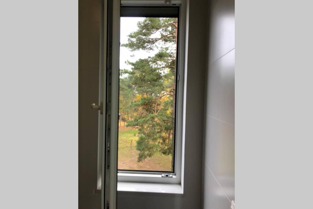Dwupoziomowy Apartament Nad Jeziorem W Lesie Apartment เอากุสตูฟ ภายนอก รูปภาพ